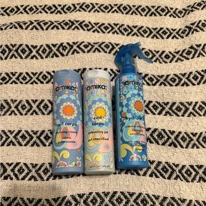 Amika Curl bundle